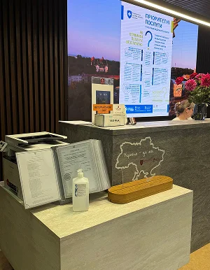 Ресепшн клініки Unicam